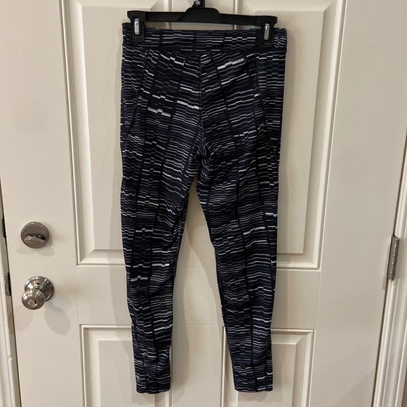 Champions power flex leggings size small - Picture 4 of 6